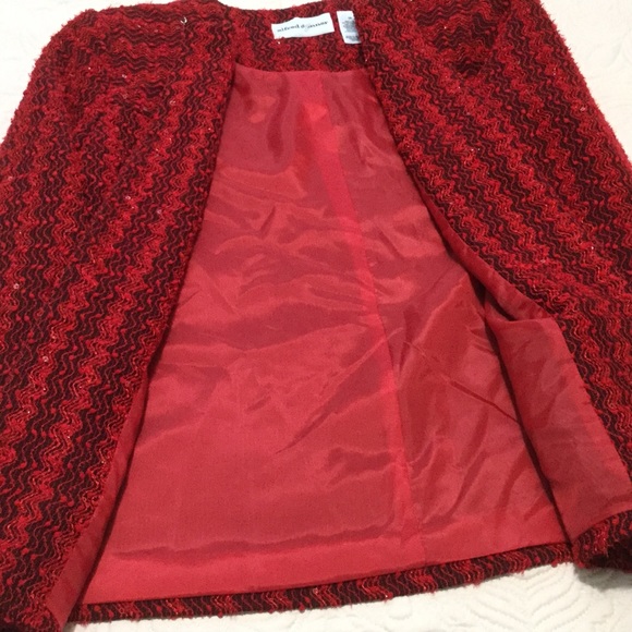 Alfred Dunner - Red Sparkle Bouche Jacket - Picture 5 of 8